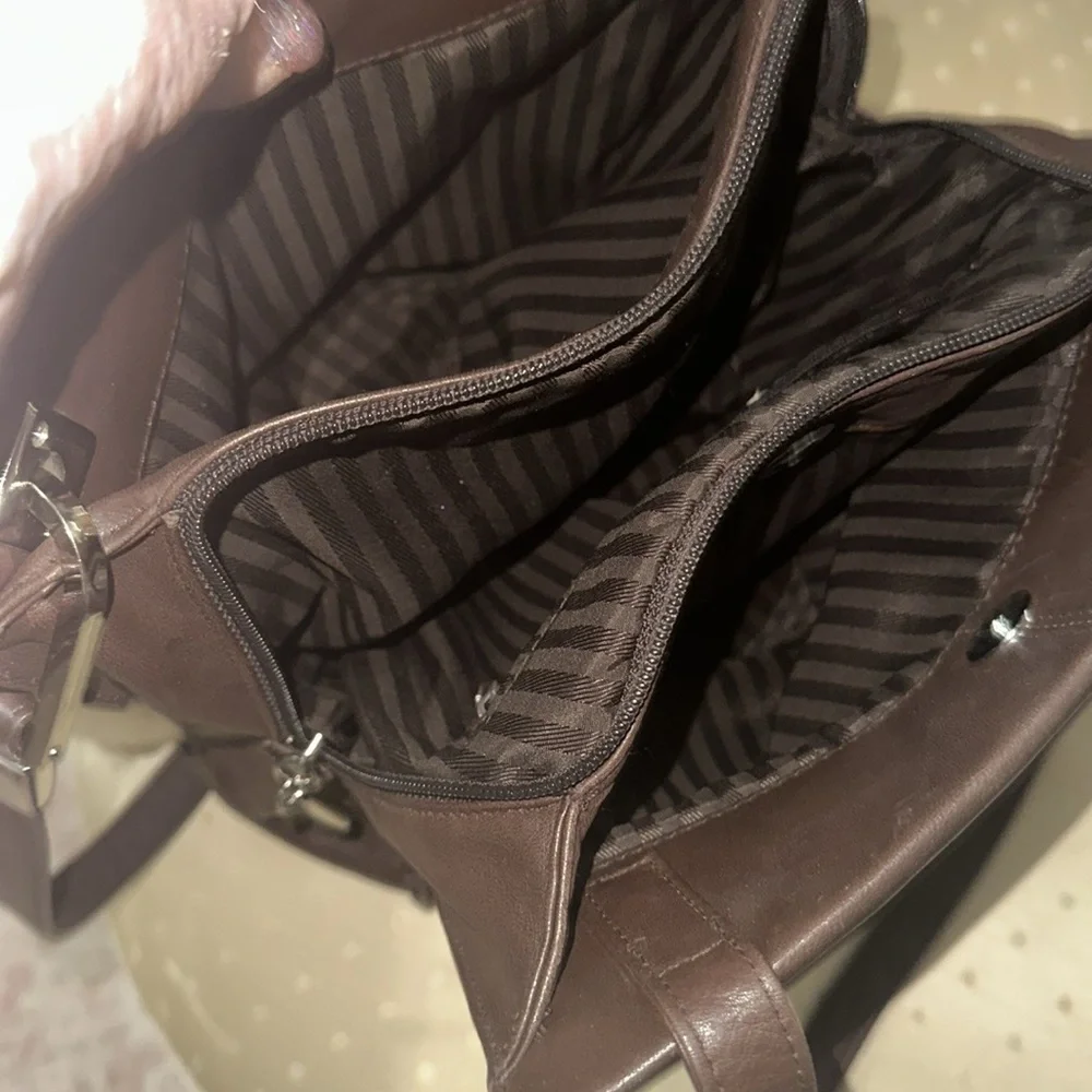 Elegant Brown Leather  unisex Bag (NWOT )